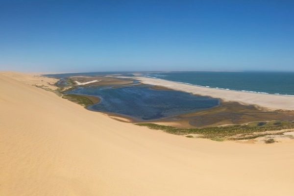 Sandwich Harbour Walvis Bay 1.jpg